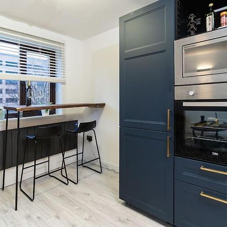 Stylish City Pad With Free Private Parking กลาสโกว์ ภายนอก รูปภาพ